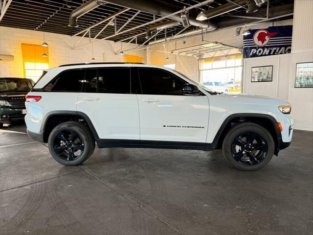 new 2024 Jeep Grand Cherokee car, priced at $43,667