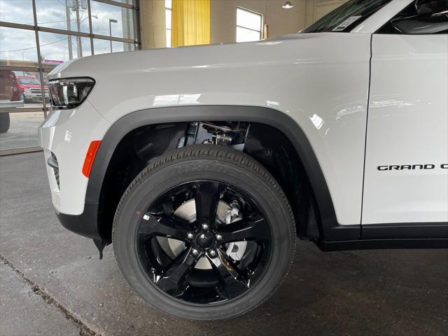 new 2024 Jeep Grand Cherokee car, priced at $38,877