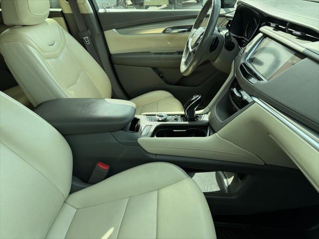 used 2020 Cadillac XT5 car, priced at $17,900