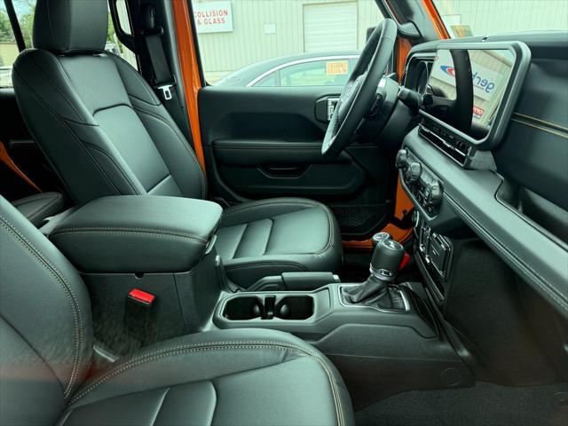 new 2025 Jeep Wrangler car, priced at $49,887