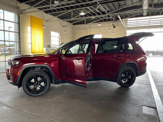 new 2024 Jeep Grand Cherokee L car, priced at $40,887