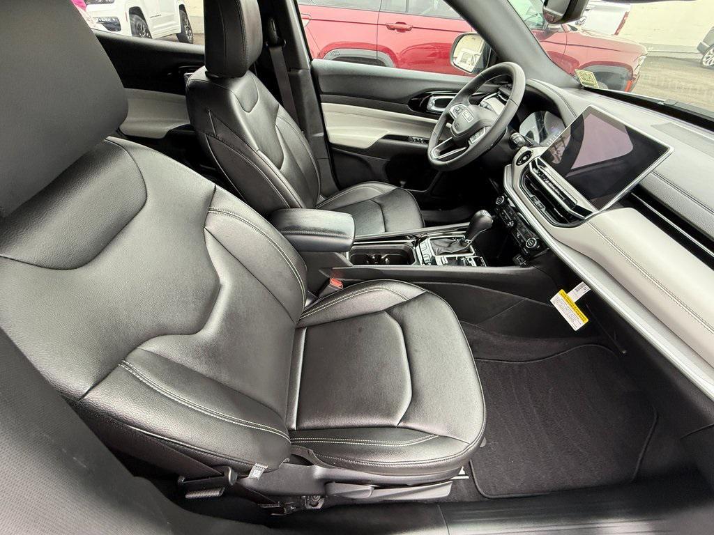 new 2025 Jeep Compass car, priced at $28,988