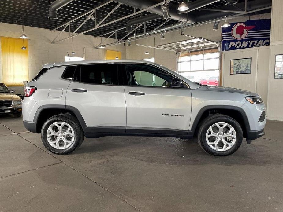 new 2024 Jeep Compass car, priced at $25,992