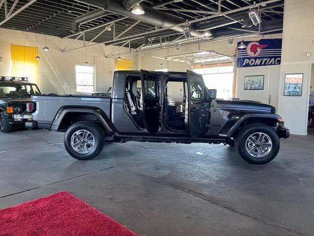 new 2024 Jeep Gladiator car, priced at $41,888