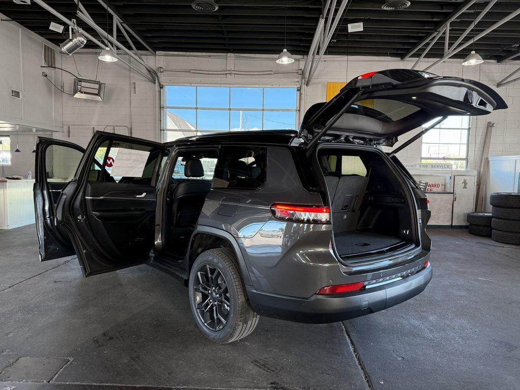 new 2025 Jeep Grand Cherokee L car, priced at $50,887