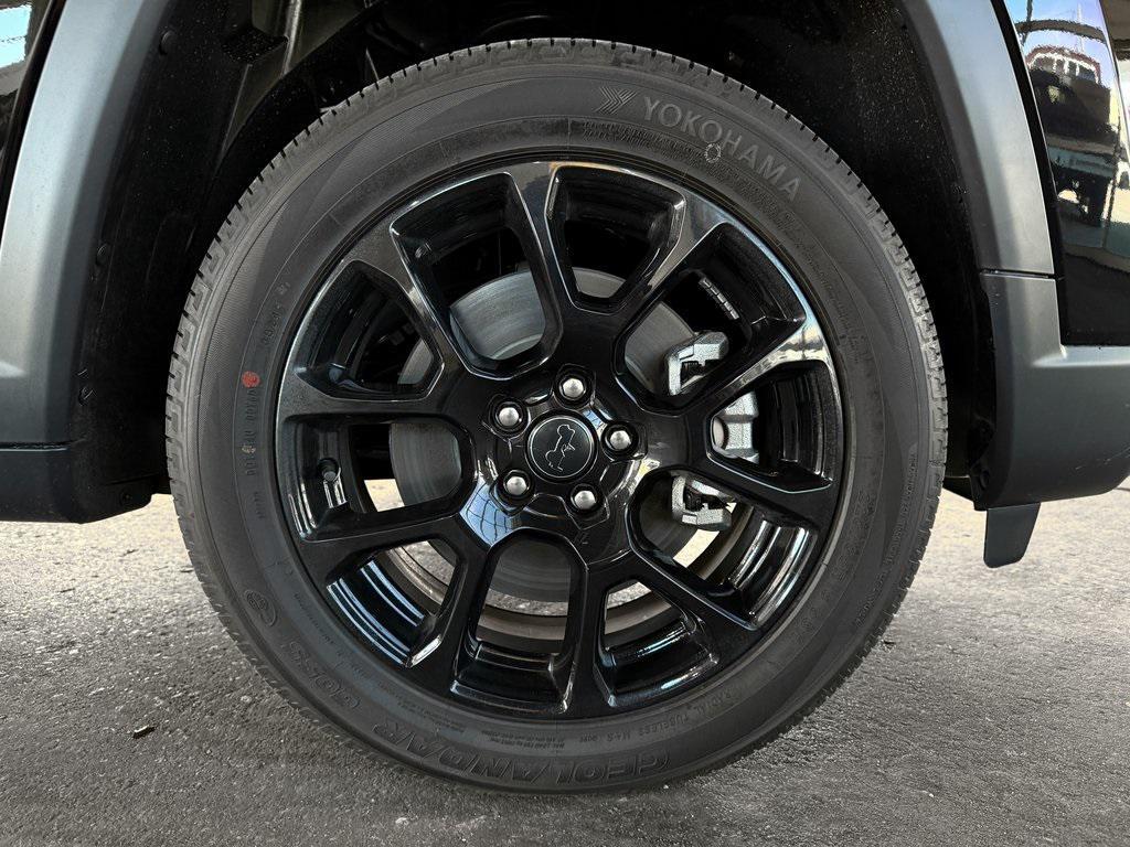 new 2025 Jeep Compass car, priced at $30,970