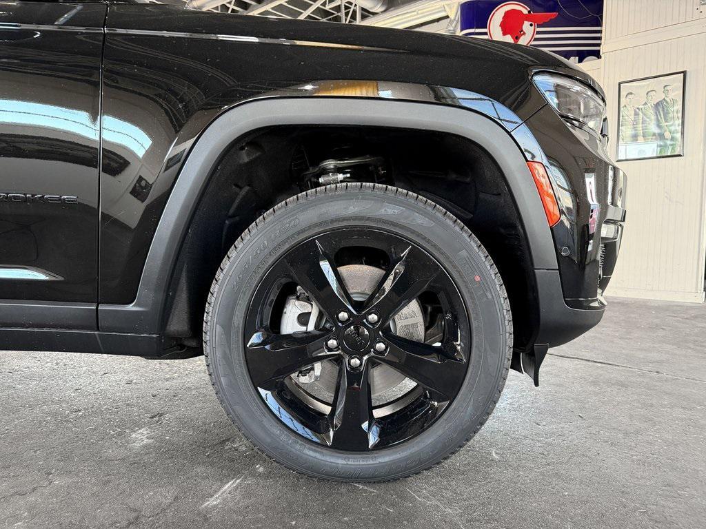 new 2025 Jeep Grand Cherokee L car, priced at $51,887