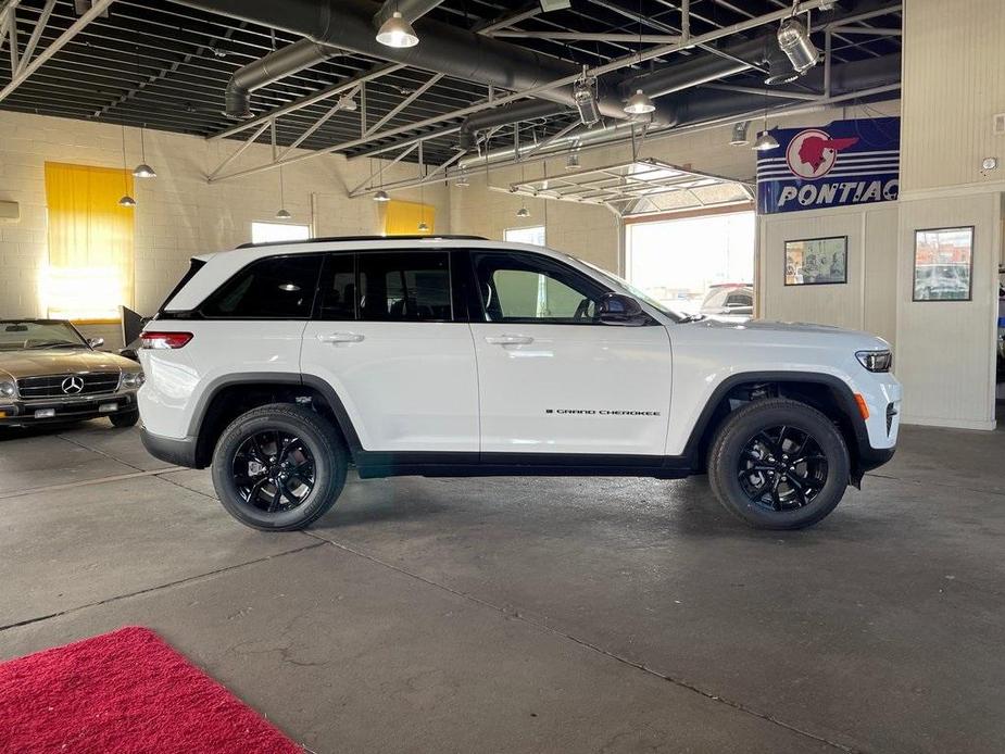 new 2024 Jeep Grand Cherokee car, priced at $42,847