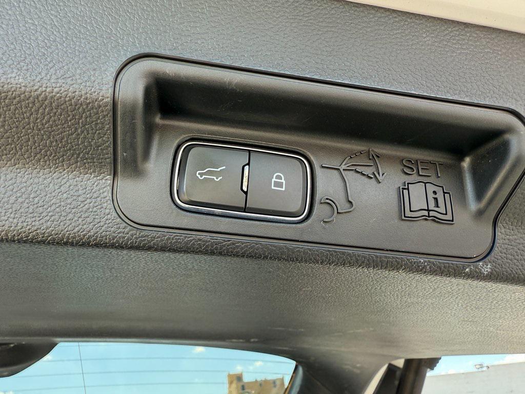 used 2024 Ford Explorer car, priced at $23,946