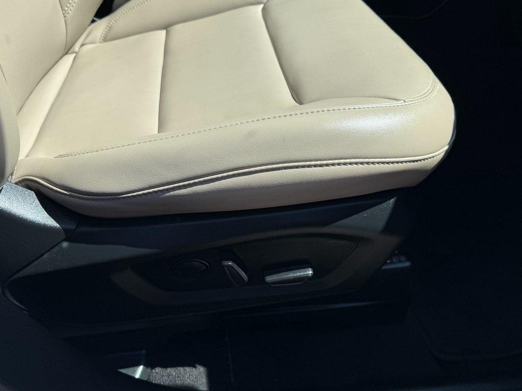 used 2024 Ford Explorer car, priced at $23,946