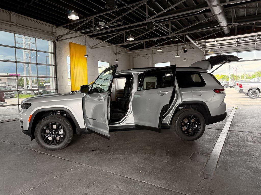 new 2025 Jeep Grand Cherokee L car, priced at $41,887