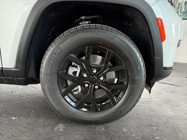 new 2025 Jeep Grand Cherokee L car, priced at $41,396