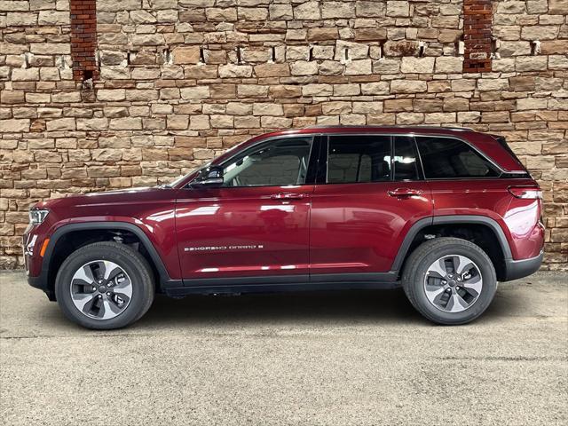 new 2022 Jeep Grand Cherokee 4xe car, priced at $39,998