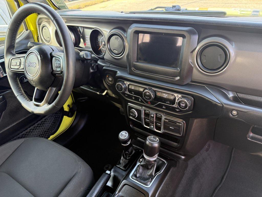 used 2023 Jeep Gladiator car, priced at $25,646