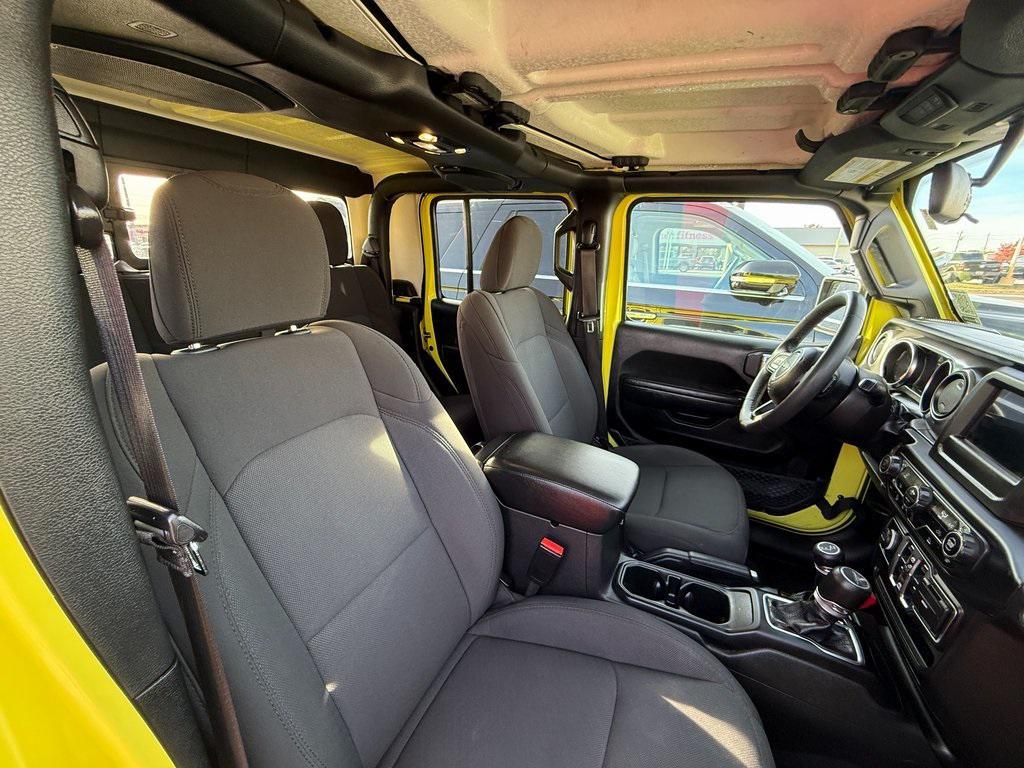 used 2023 Jeep Gladiator car, priced at $25,646