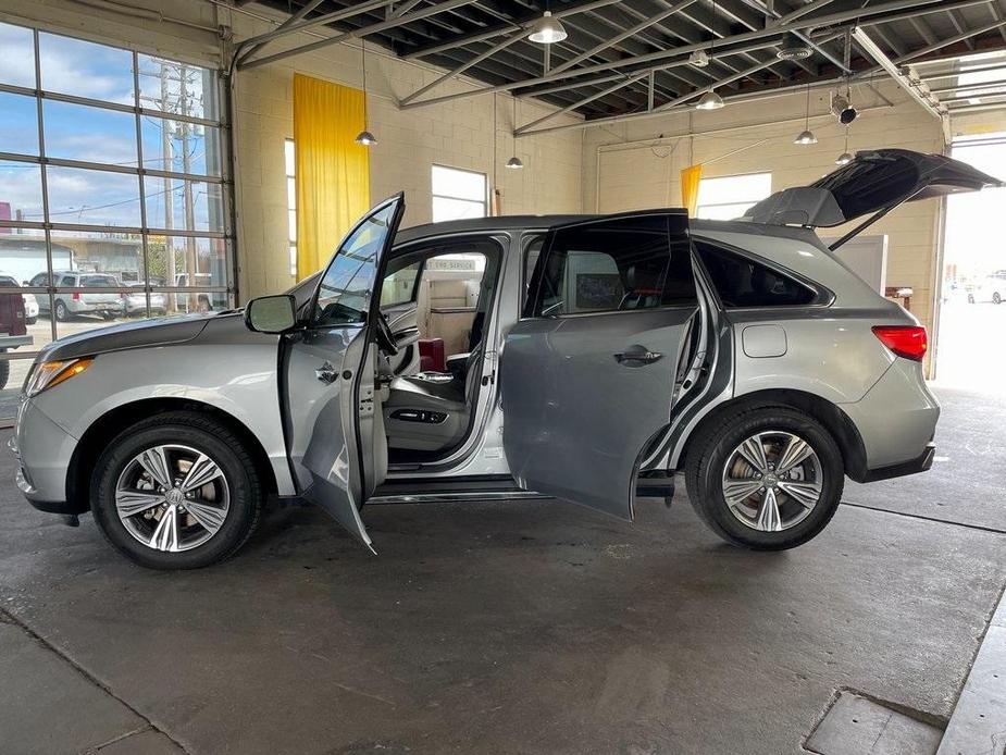 used 2019 Acura MDX car, priced at $23,333