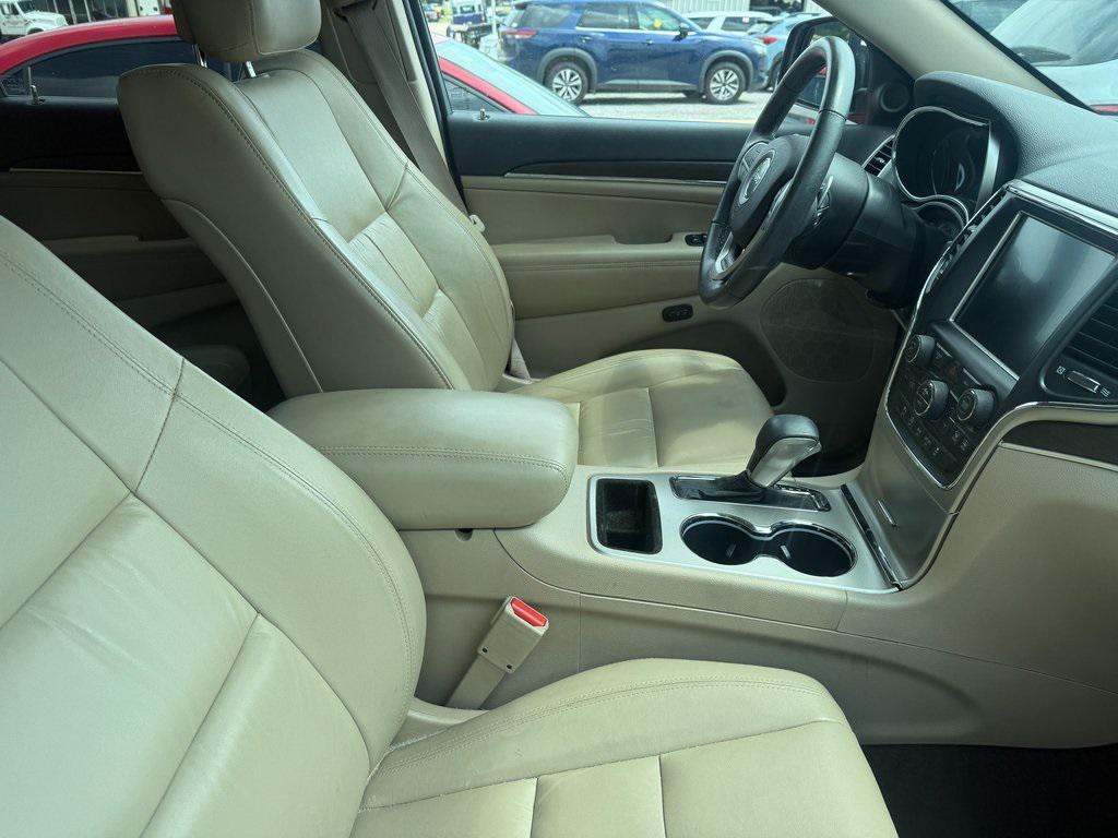 used 2016 Jeep Grand Cherokee car, priced at $16,446