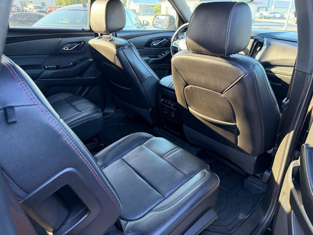 used 2022 Chevrolet Traverse car, priced at $26,846