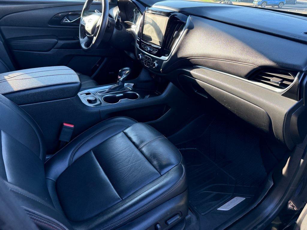 used 2022 Chevrolet Traverse car, priced at $26,846