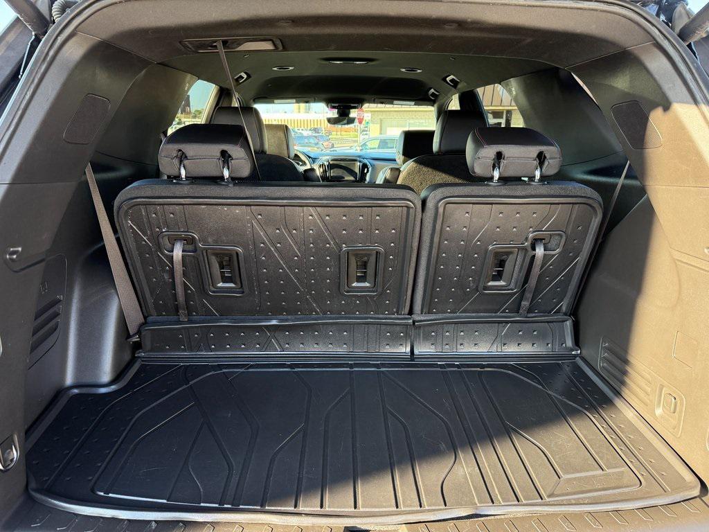 used 2022 Chevrolet Traverse car, priced at $26,846