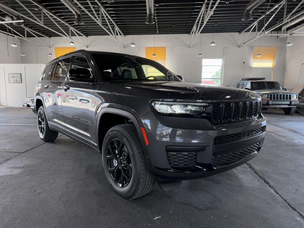 new 2025 Jeep Grand Cherokee L car, priced at $40,998