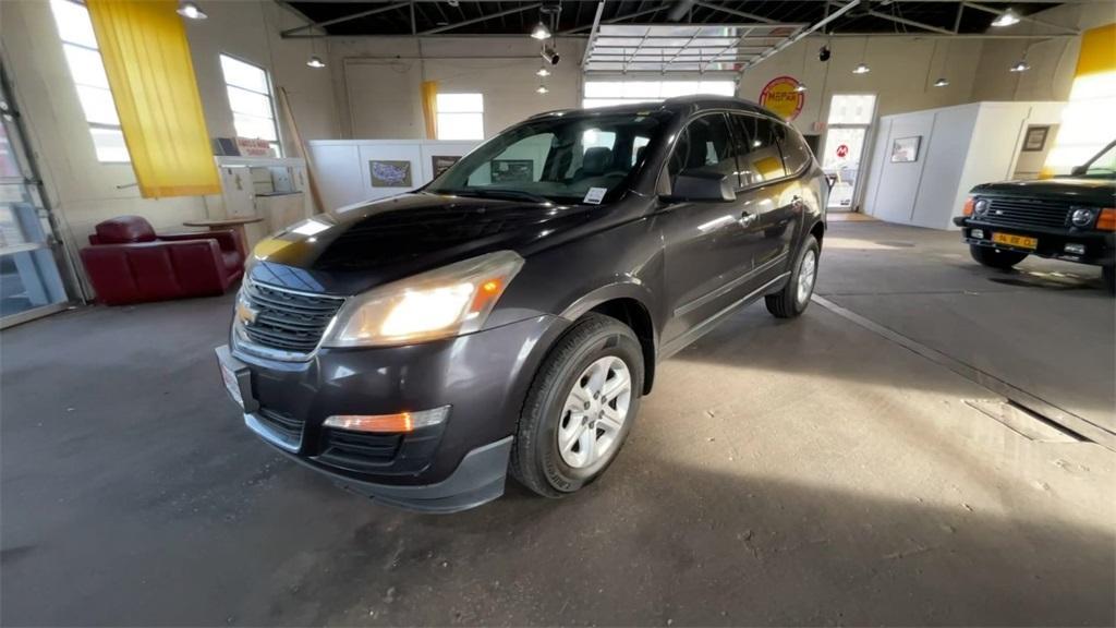 used 2014 Chevrolet Traverse car, priced at $7,800
