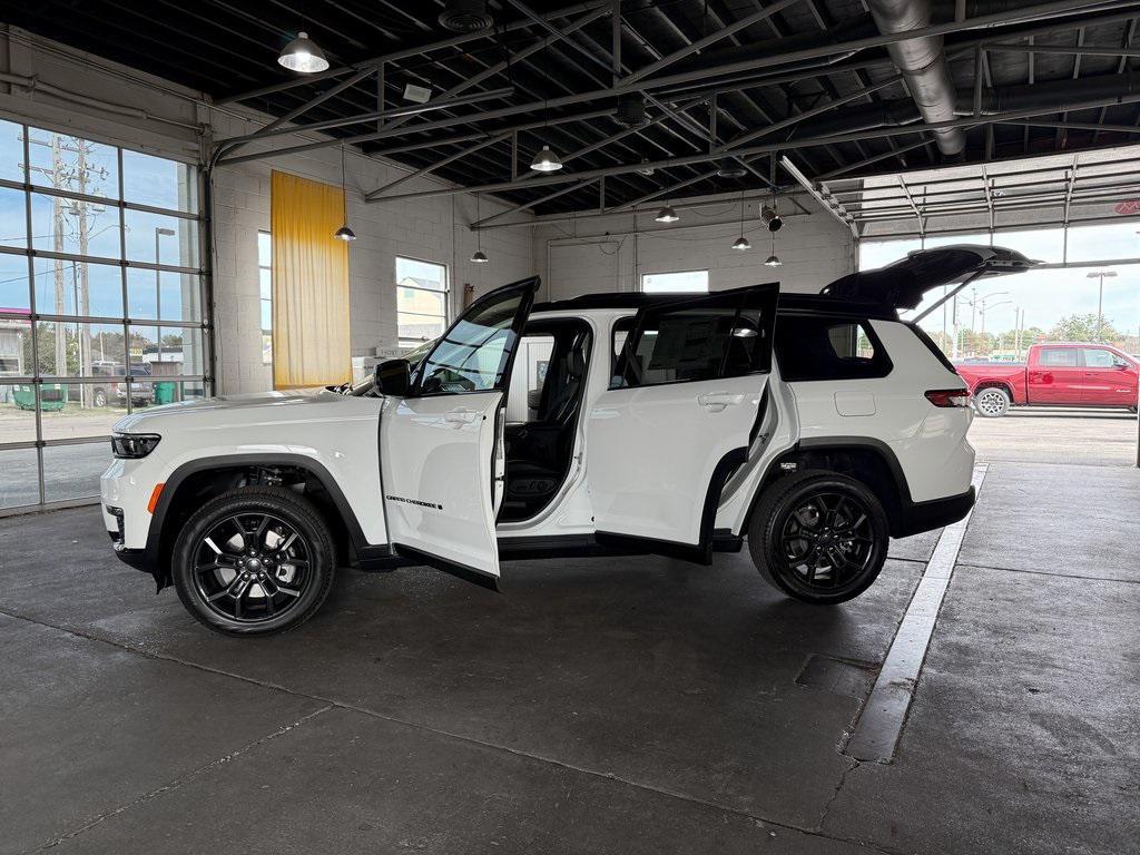 new 2025 Jeep Grand Cherokee L car, priced at $49,887