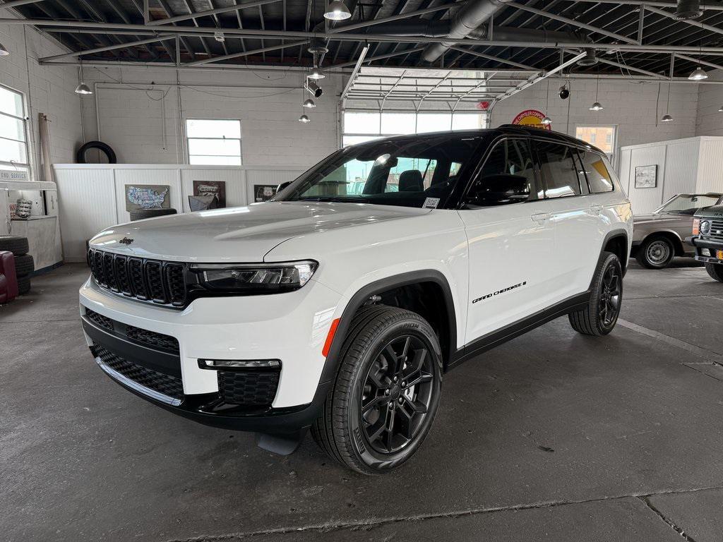 new 2025 Jeep Grand Cherokee L car, priced at $49,887