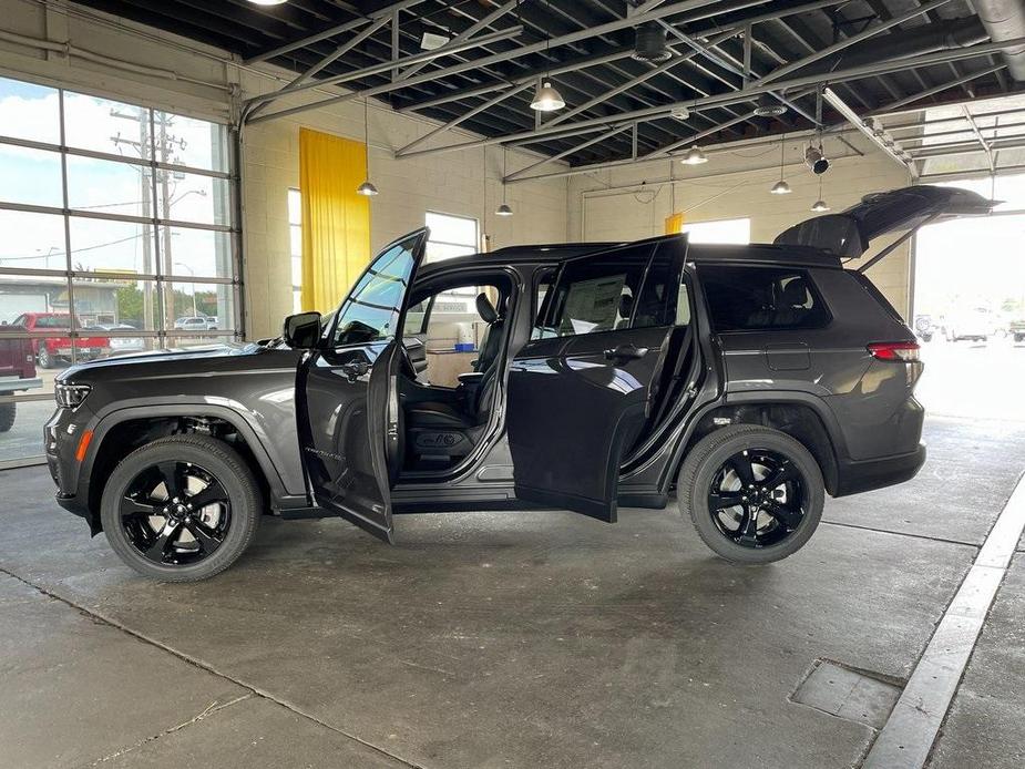 new 2024 Jeep Grand Cherokee L car, priced at $43,900