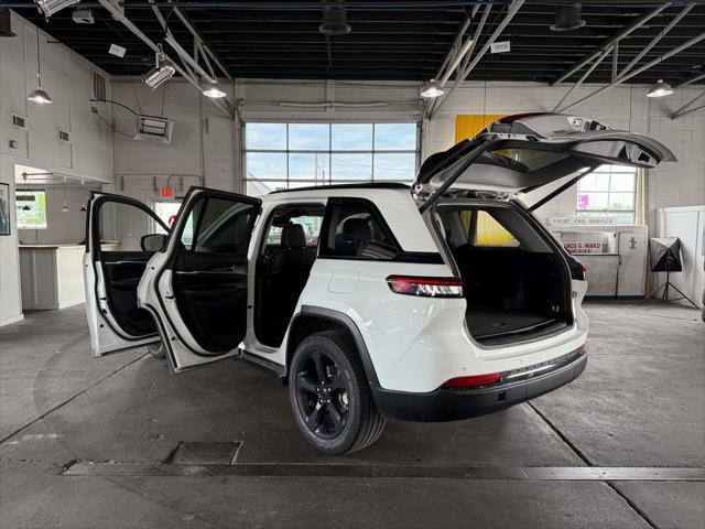 used 2023 Jeep Grand Cherokee car, priced at $23,946