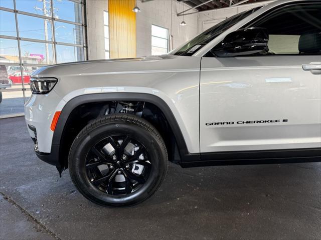 new 2025 Jeep Grand Cherokee L car, priced at $43,377