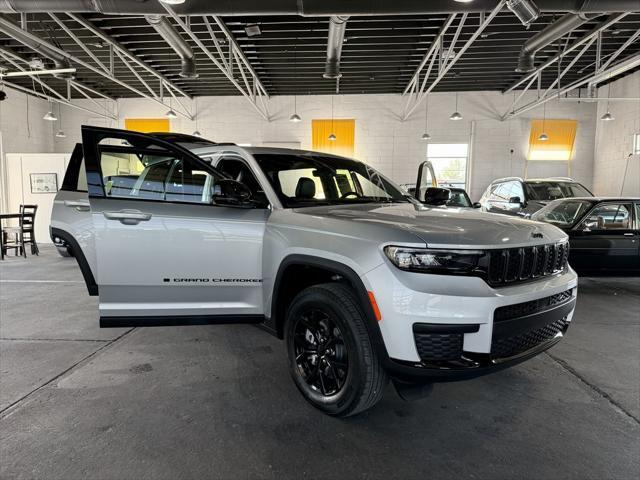 new 2025 Jeep Grand Cherokee L car, priced at $43,377