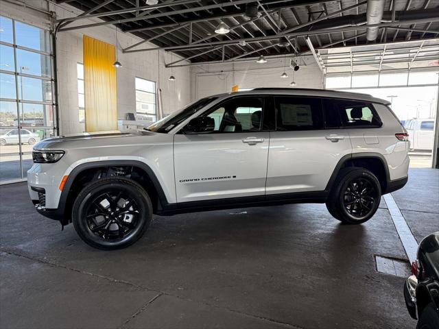 new 2025 Jeep Grand Cherokee L car, priced at $43,377