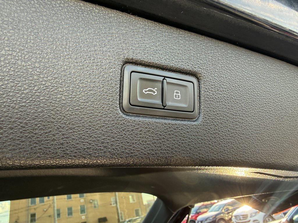 used 2019 Audi Q7 car, priced at $17,746