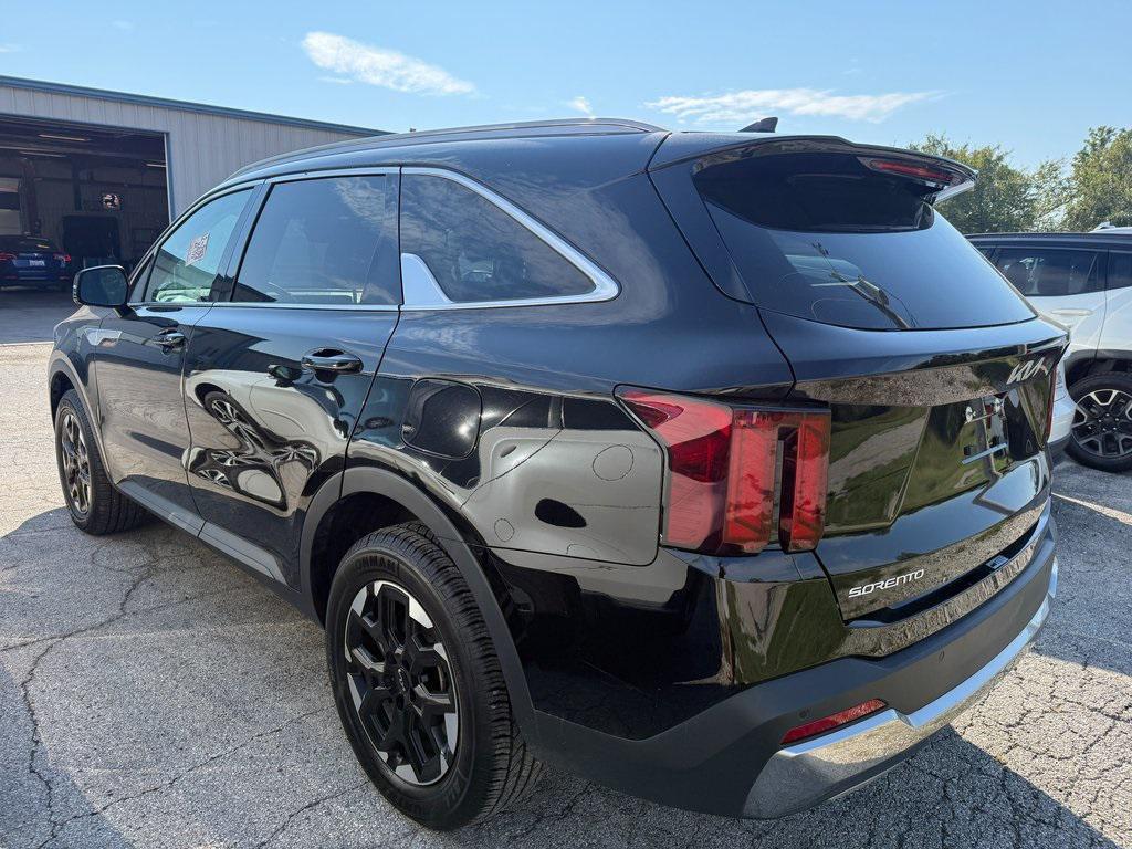 used 2024 Kia Sorento car, priced at $27,946