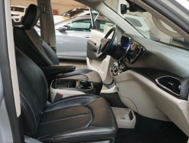 used 2024 Chrysler Pacifica car, priced at $26,258
