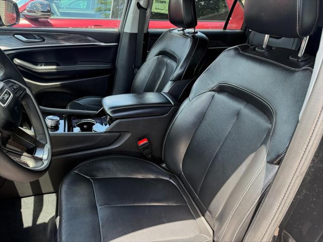 used 2023 Jeep Grand Cherokee L car, priced at $27,300