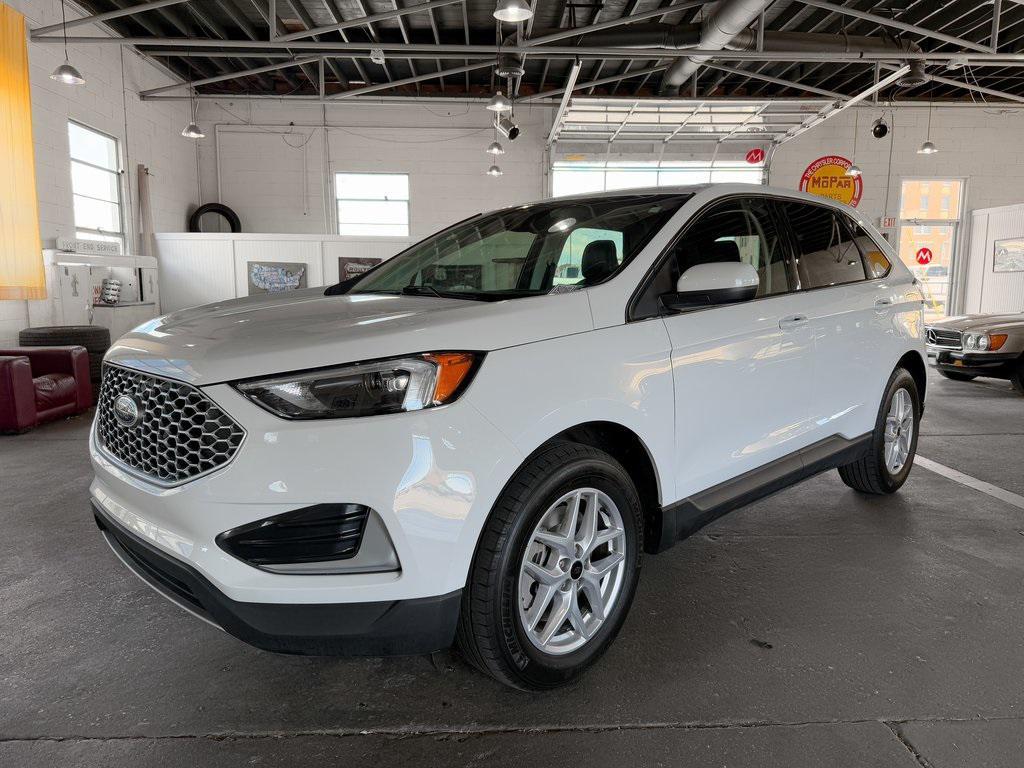 used 2024 Ford Edge car, priced at $20,946