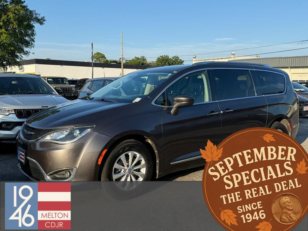 used 2018 Chrysler Pacifica car, priced at $9,446