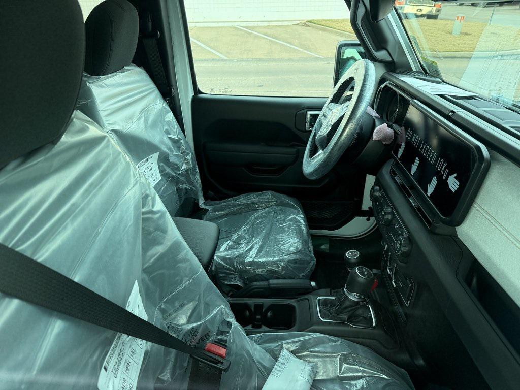 new 2026 Jeep Gladiator car, priced at $44,966