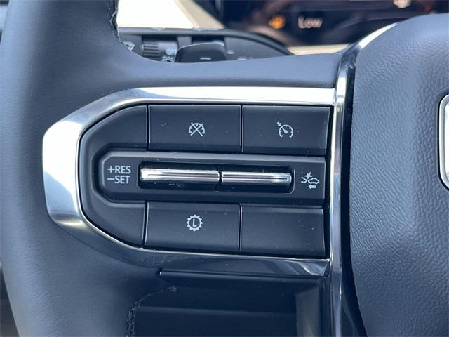 new 2025 GMC Acadia car, priced at $46,327