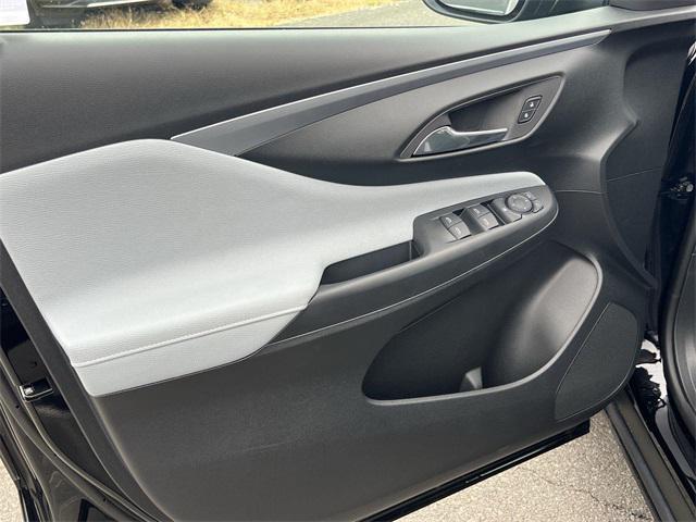 new 2025 Buick Envista car, priced at $25,452