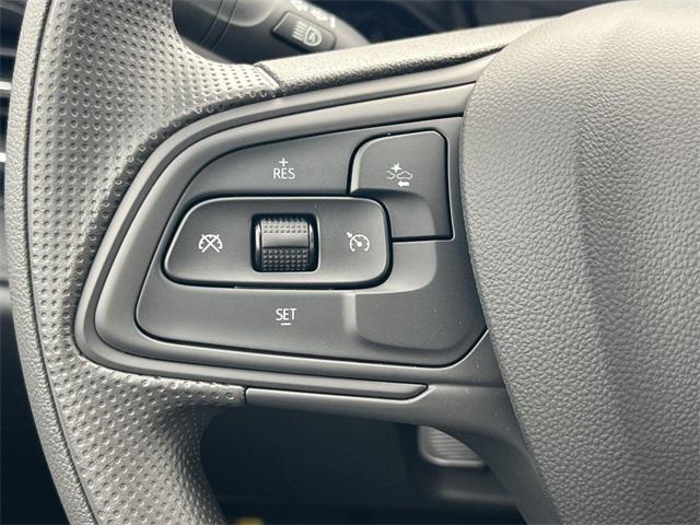 new 2025 Buick Envista car, priced at $25,452