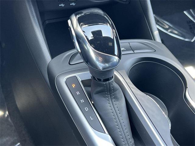 new 2025 Buick Envista car, priced at $22,975
