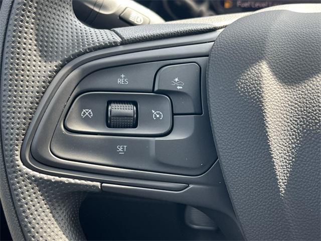 new 2025 Buick Envista car, priced at $22,201