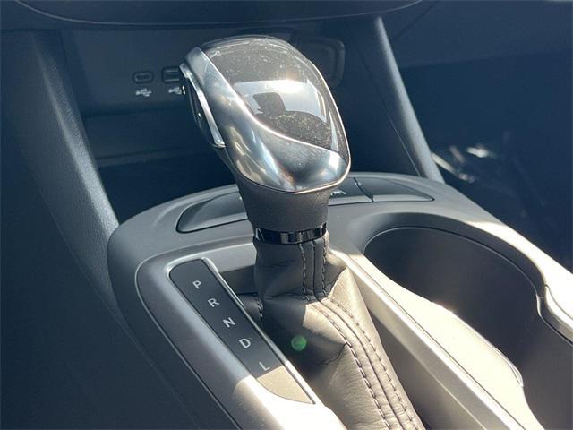 new 2025 Buick Envista car, priced at $22,201