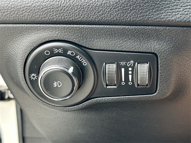 used 2018 Jeep Compass car, priced at $13,484