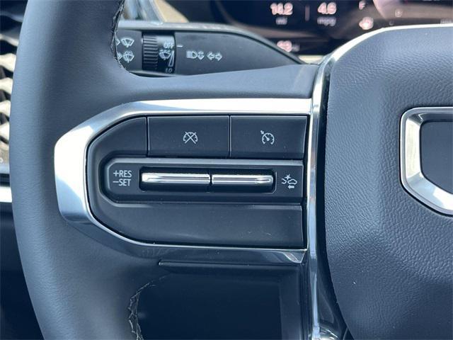 new 2025 GMC Canyon car, priced at $42,275