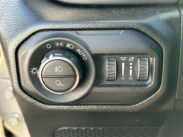 used 2022 Jeep Gladiator car, priced at $30,258