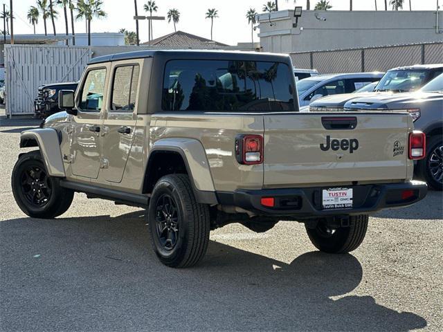 used 2022 Jeep Gladiator car, priced at $30,258